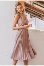 2020 AliExpress Amazon Wish Spring And Summer New Suspenders V-neck Pleated Dress Princess Skirt Multicolor Spot